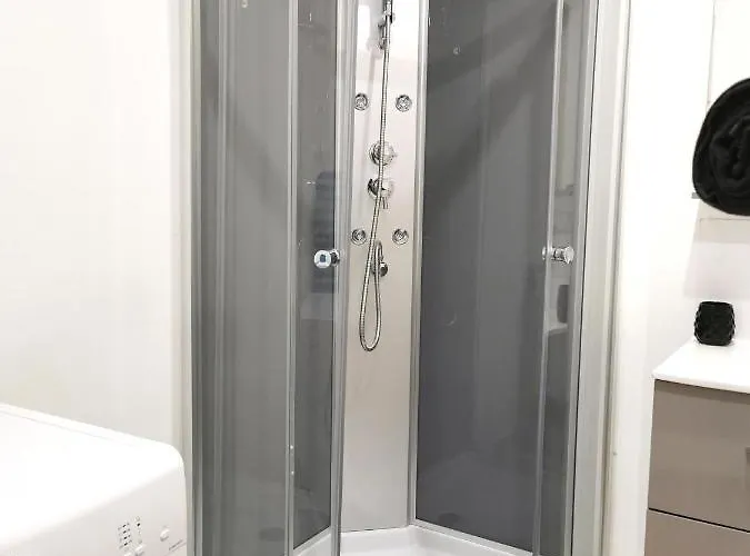 Апартаменты Chic & Work *